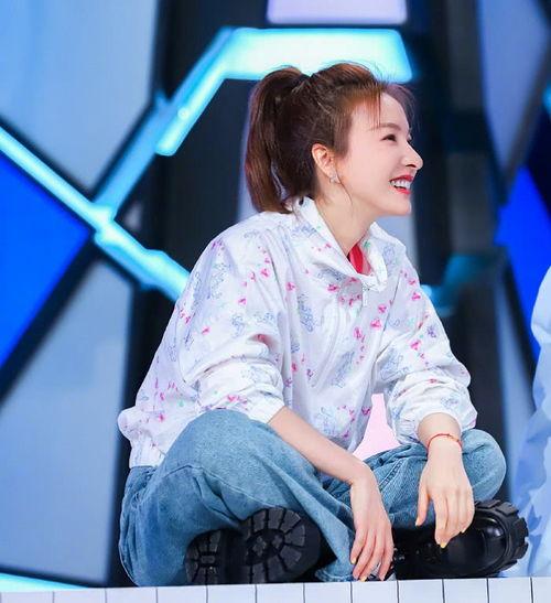 蘑菇爆料视频在线观看,揭秘幕后真相，带你走进网络世界  第2张